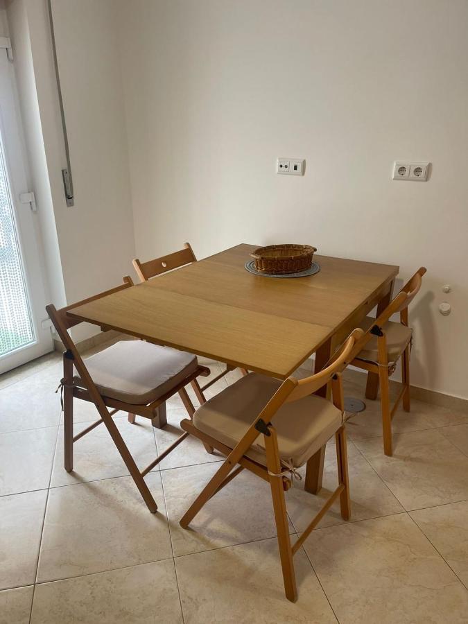 Cricket Apartments Ferrel  Dış mekan fotoğraf